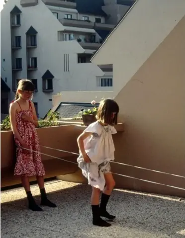 Racontez une enfance comme il n'y en aura jamais plus. Racontez à vos enfants, vos petits enfants.